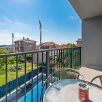 公寓 1 Bedroom Lovely In *