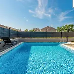 1 Bedroom Lovely In 公寓 *