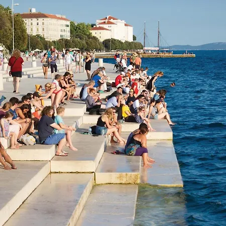 Lägenhet Awesome In With Swimming Pool Zadar