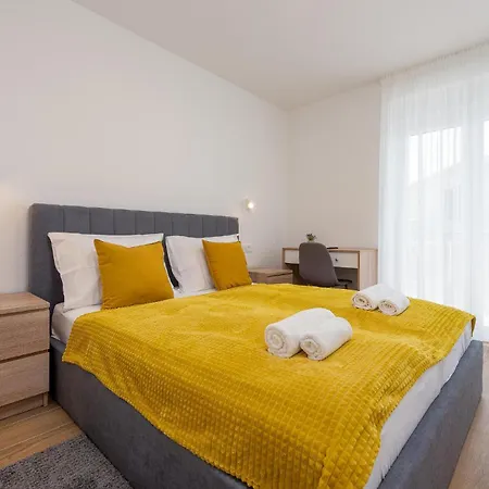 1 Bedroom Lovely In 아파트 *