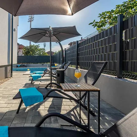 Awesome In With Swimming Pool Zadar