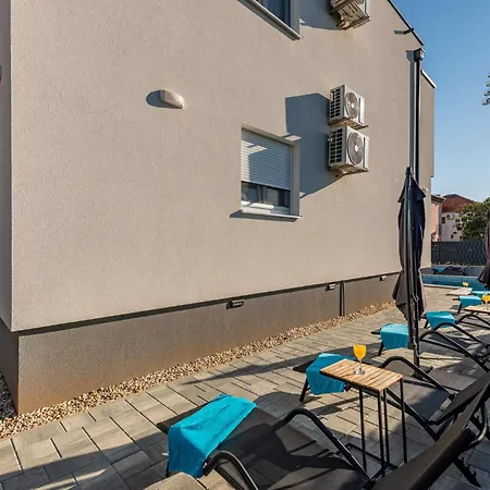 Awesome In With Swimming Pool * Zadar